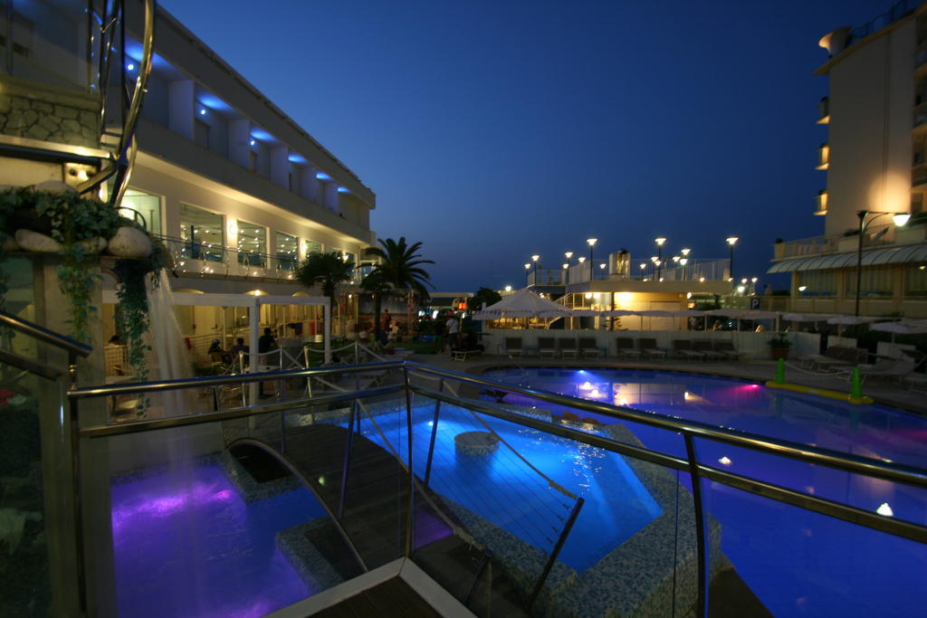 Hotel Splendid Mare Cattolica Exterior foto